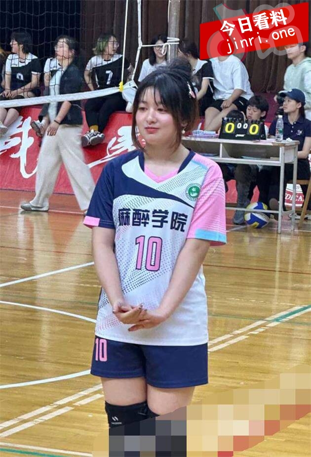 薛艺琳 4.jpg