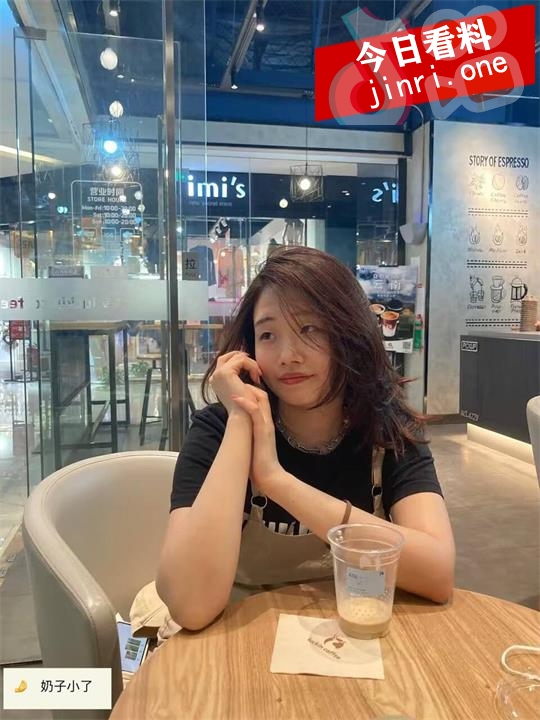 黄梦婷 3.jpg