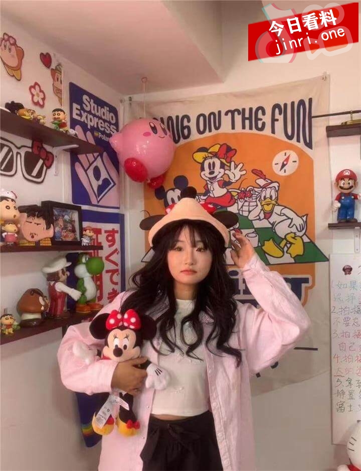 王静 4.jpg