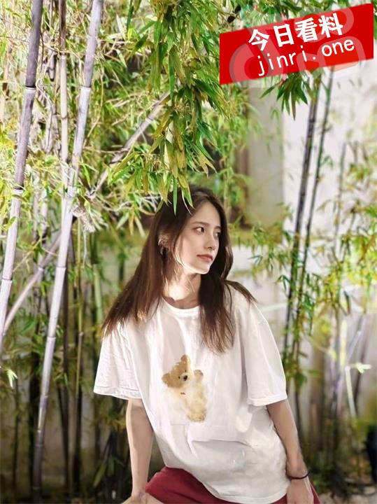 潘玥 4.jpg