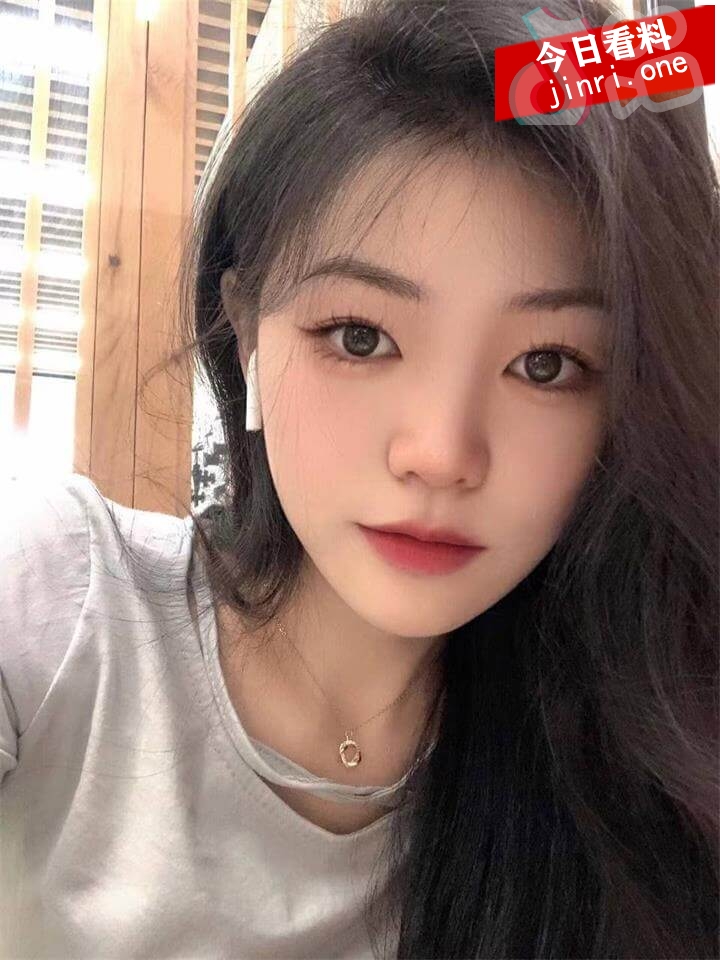 李梦静 2.jpg