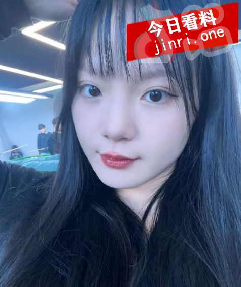 王梦颖 4.jpg