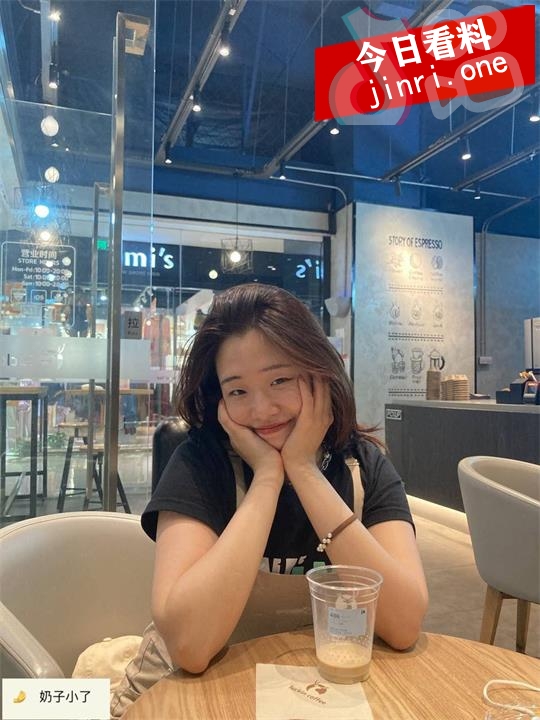 黄梦婷 4.jpg