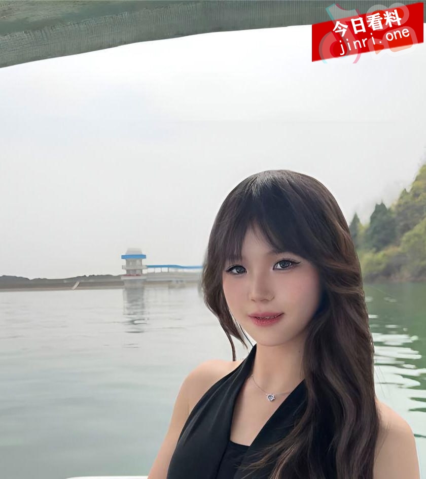 郁语心 3.jpg